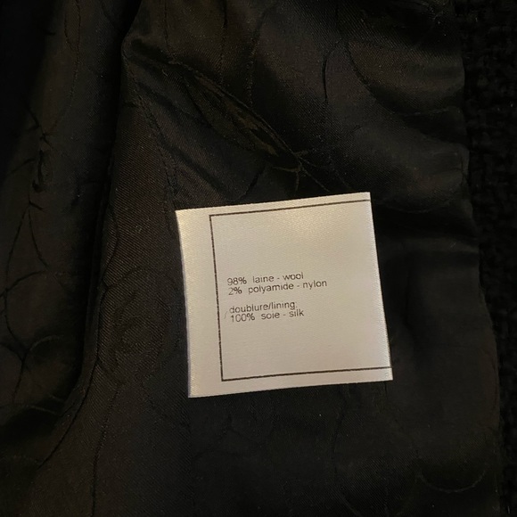 AUTHENTIC Chanel black jacket top coat - Picture 6 of 9